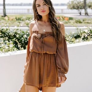 VICI She’s Glowing Off the Shoulder Romper
